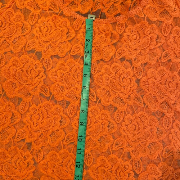 Plus size crop top - Picture 7 of 7